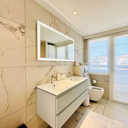 Superbe Penthouse Avec Vue Panoramique Sur La